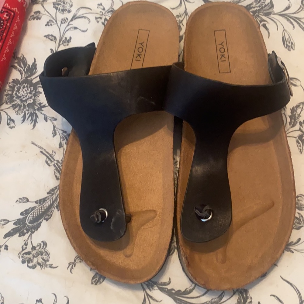 Sandles